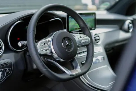 GLC 300 e 4Matic AMG+9G+VKZ+PARKTRONIC