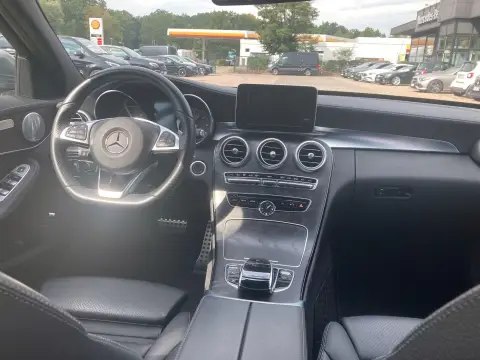 C 220 d T AMG+KAMERA+AHK+LED+BURMESTER+EASYPACK+