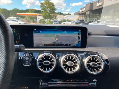 A 35 AMG 4M Lim. +AUGM.REAL.+KAM+PANO+DAB+ETC.